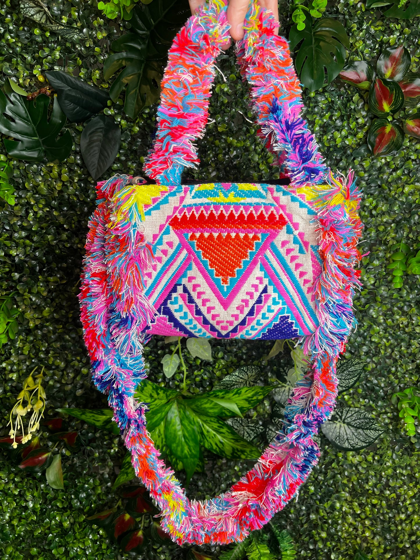 Fringe Berat Bag